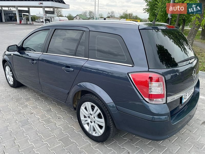 Универсал Opel Astra 2008 в Тульчине