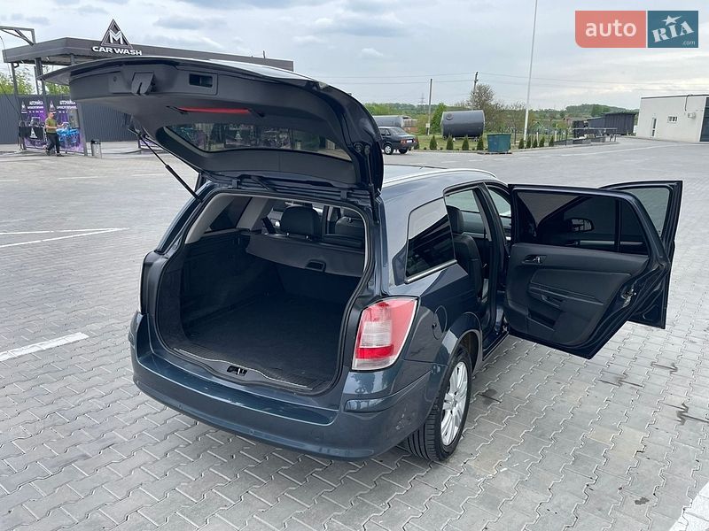 Универсал Opel Astra 2008 в Тульчине