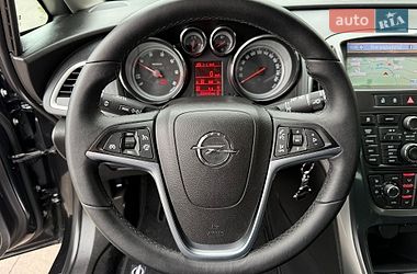 Универсал Opel Astra 2014 в Стрые