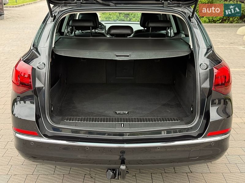 Универсал Opel Astra 2014 в Стрые