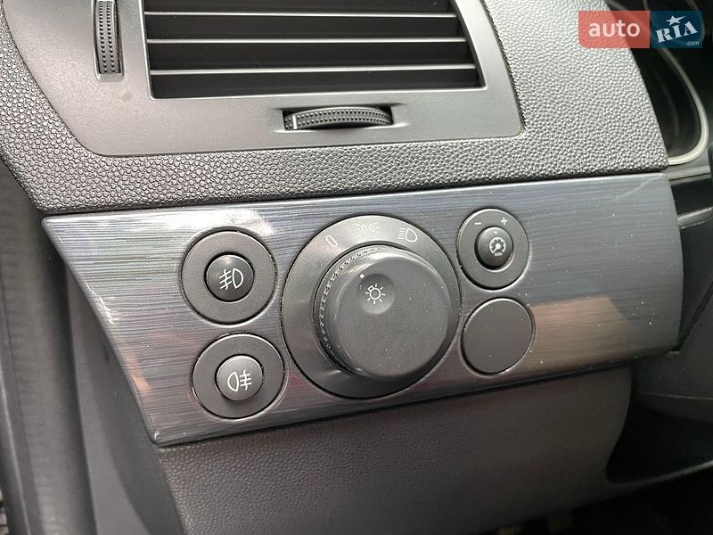 Универсал Opel Astra 2004 в Остроге