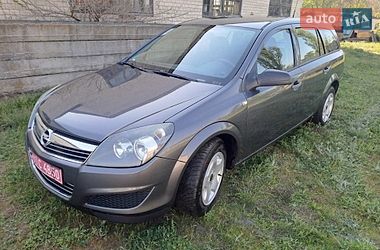 Універсал Opel Astra 2009 в Решетилівці