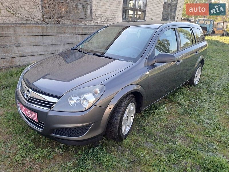 Універсал Opel Astra 2009 в Решетилівці