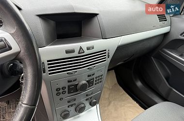 Универсал Opel Astra 2010 в Белой Церкви