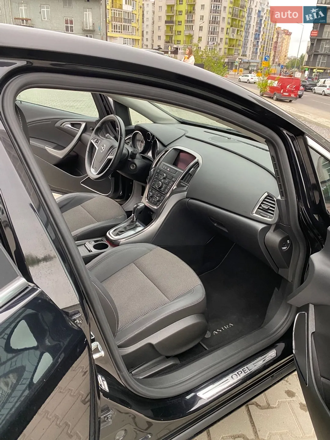 2011 Opel Astra - мініатюра 16