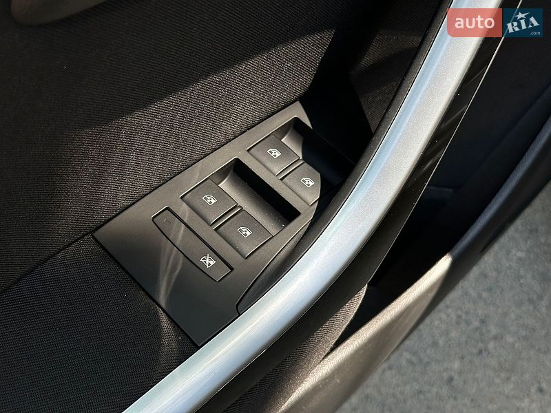 Универсал Opel Astra 2014 в Киеве