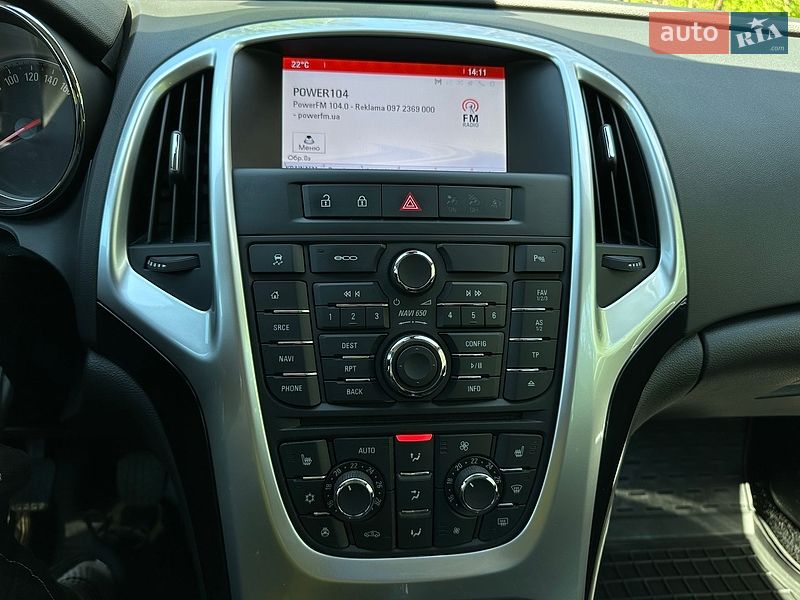 Универсал Opel Astra 2014 в Киеве