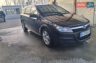 Универсал Opel Astra 2005 в Стрые
