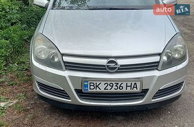 Універсал Opel Astra 2007 в Рівному