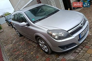 Універсал Opel Astra 2006 в Михнівцях