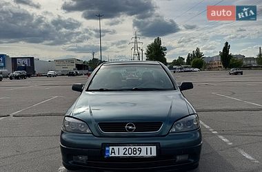Седан Opel Astra 2004 в Киеве
