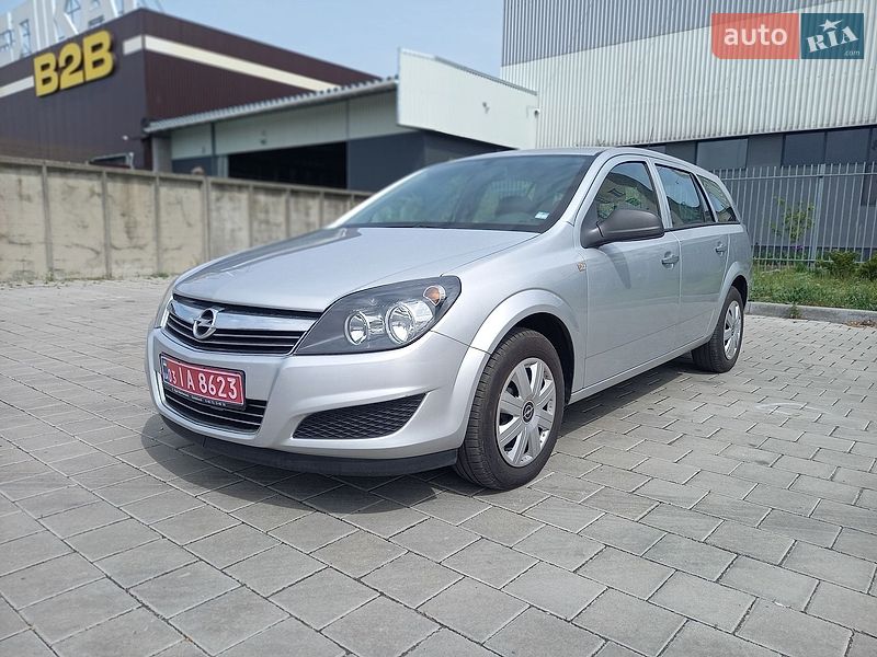 Opel Astra 2010