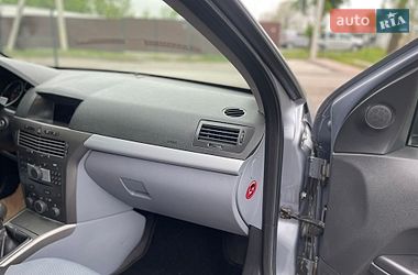 Универсал Opel Astra 2006 в Виннице