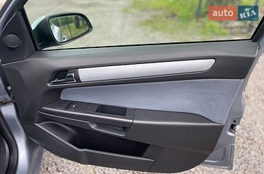 Универсал Opel Astra 2006 в Виннице