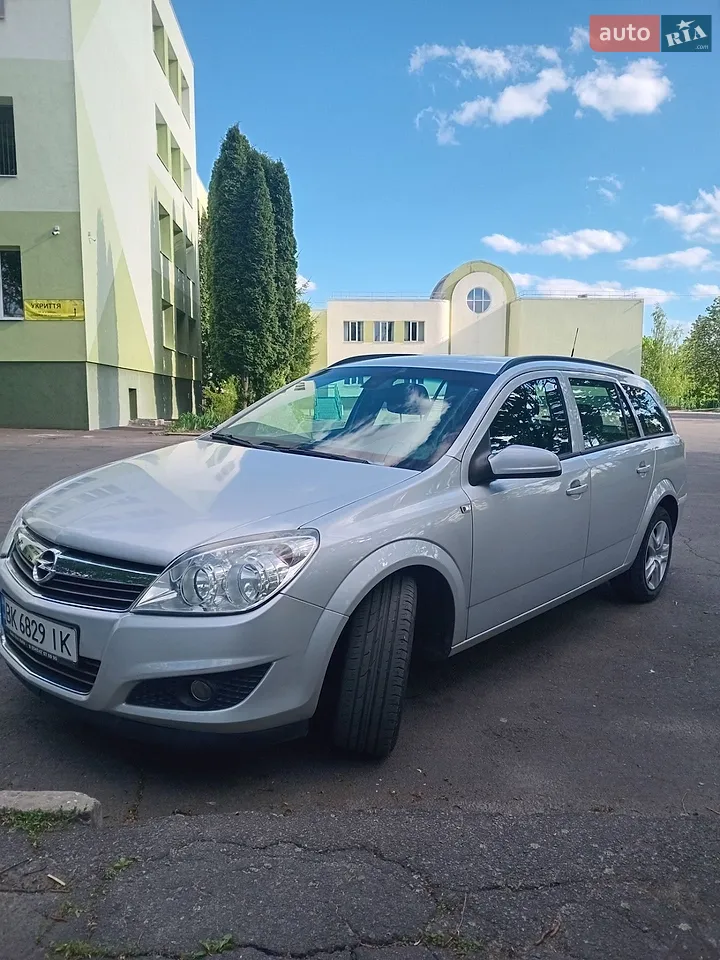 2010 Opel Astra - мініатюра 28