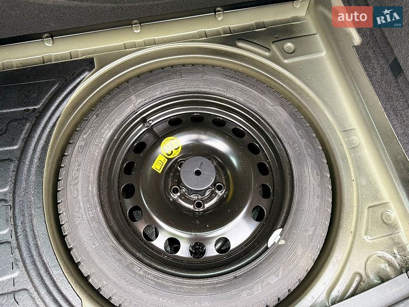 Універсал Opel Astra 2010 в Сумах