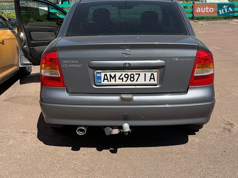 Седан Opel Astra 2007 в Овручі