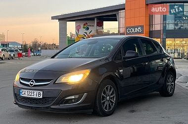 Хэтчбек Opel Astra 2012 в Киеве