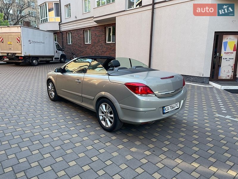 Кабриолет Opel Astra 2007 в Киеве фото Кабриолет Opel Astra 2007 в Киеве