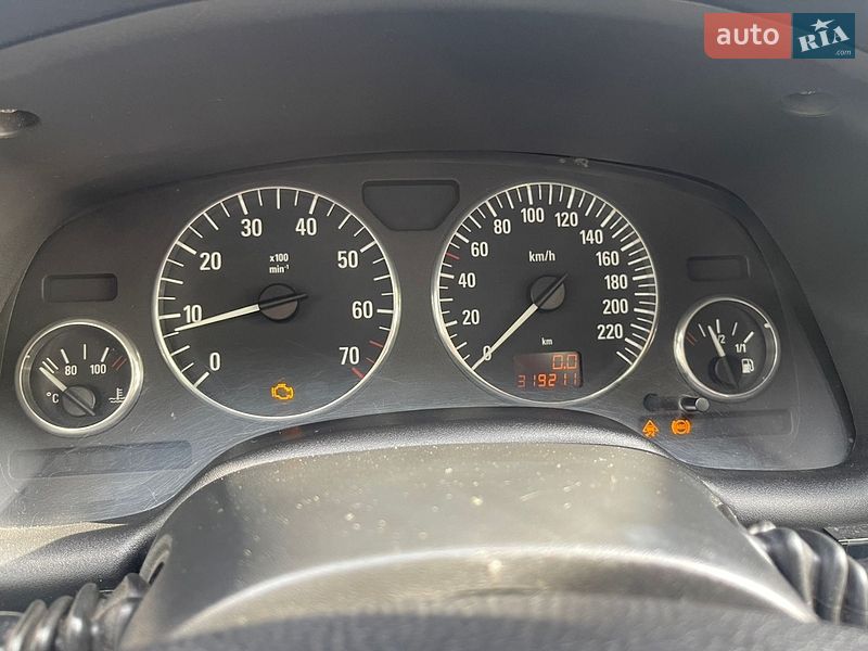 Хэтчбек Opel Astra 2002 в Дубно