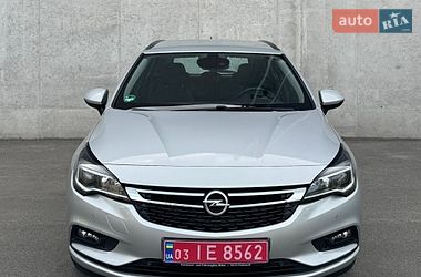 Универсал Opel Astra 2018 в Киеве