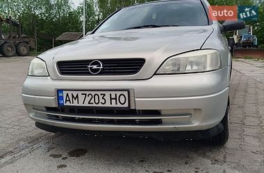 Седан Opel Astra 2007 в Звягеле