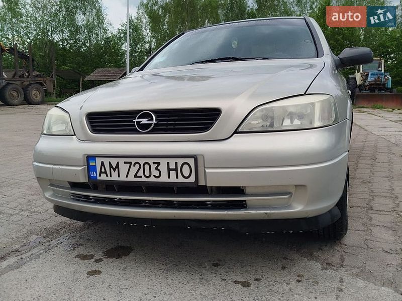Седан Opel Astra 2007 в Звягелі