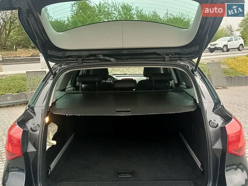 Универсал Opel Astra 2015 в Львове