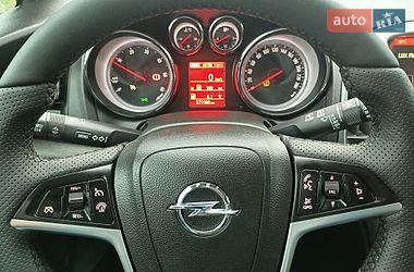 Универсал Opel Astra 2015 в Львове