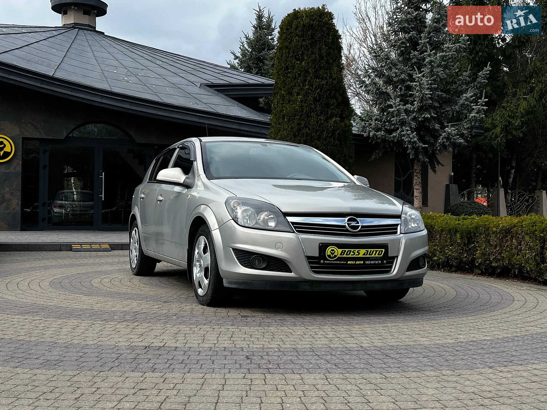 2011 Opel Astra - фото 1