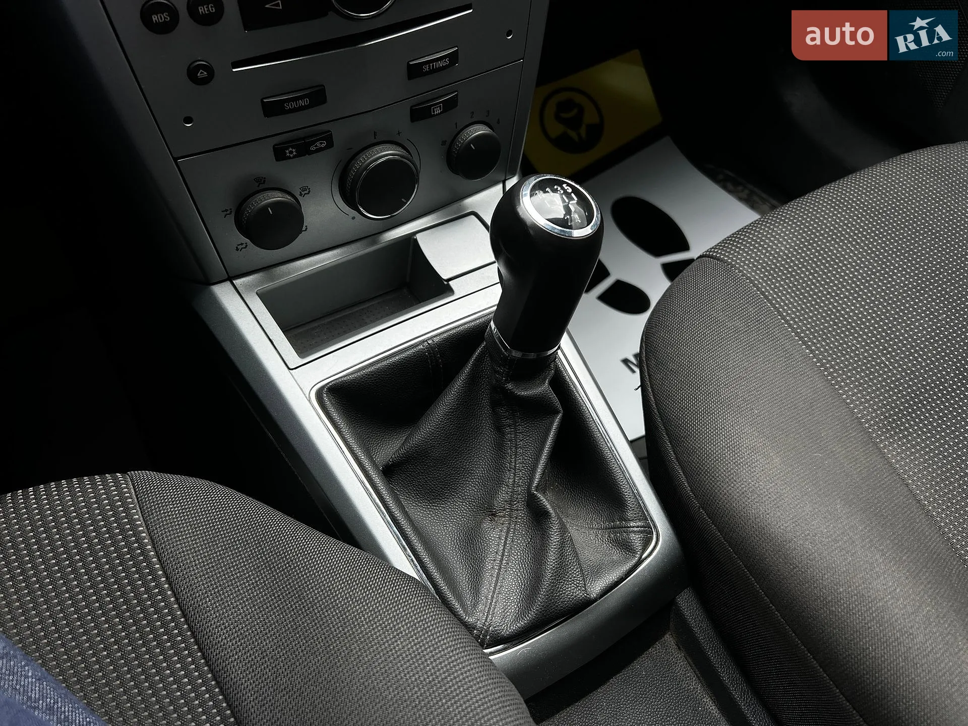 2011 Opel Astra - мініатюра 19
