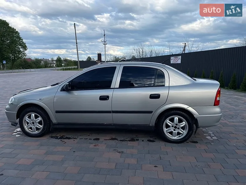 Opel Astra 2008