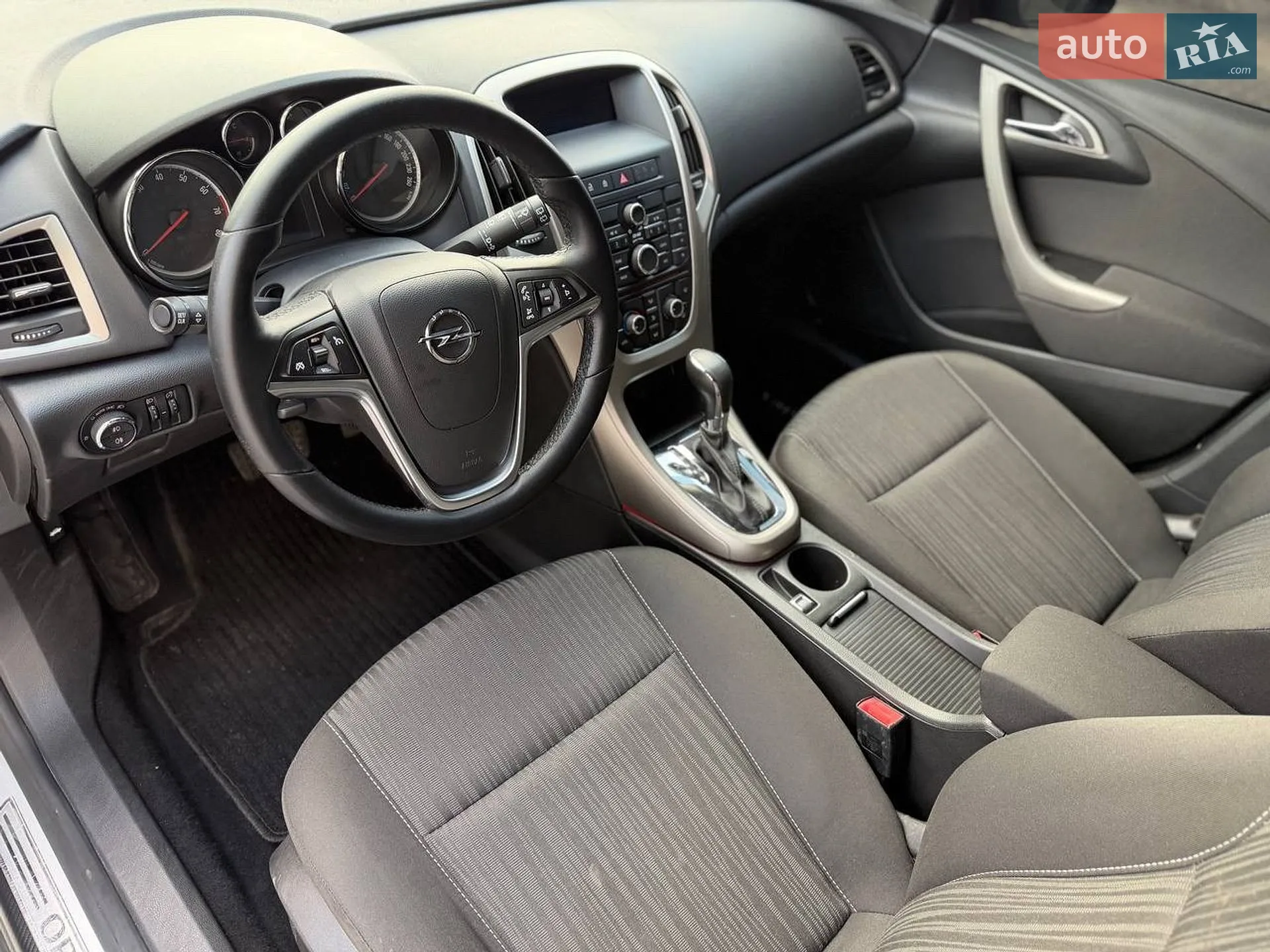 2011 Opel Astra - мініатюра 10