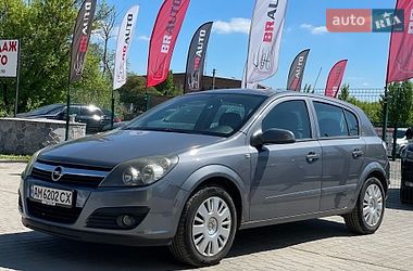 Хетчбек Opel Astra 2006 в Бердичеві