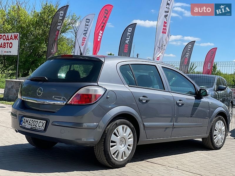 Хетчбек Opel Astra 2006 в Бердичеві