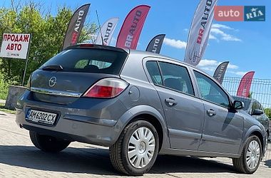 Хетчбек Opel Astra 2006 в Бердичеві
