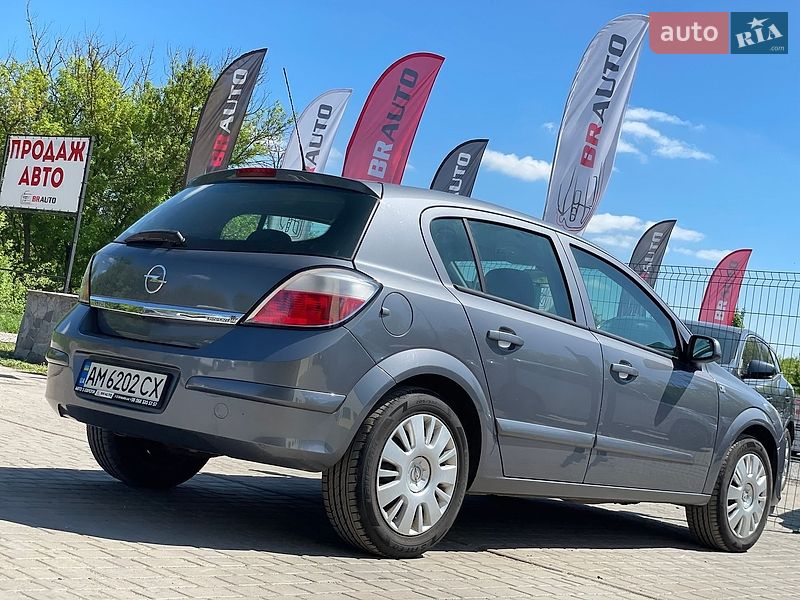 Хетчбек Opel Astra 2006 в Бердичеві