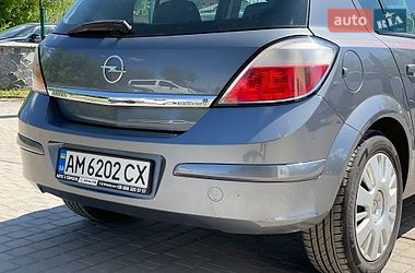 Хетчбек Opel Astra 2006 в Бердичеві