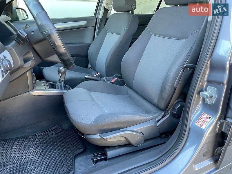 Хетчбек Opel Astra 2006 в Бердичеві
