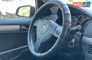 Хетчбек Opel Astra 2006 в Бердичеві