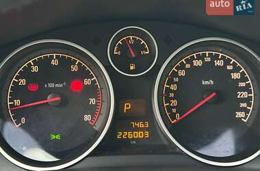 Универсал Opel Astra 2010 в Львове