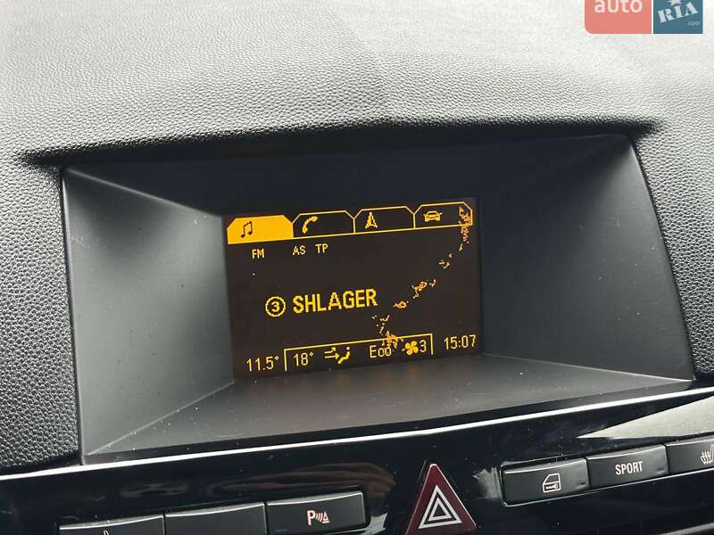 Универсал Opel Astra 2010 в Львове