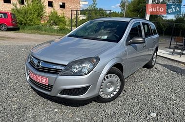 Универсал Opel Astra 2009 в Умани