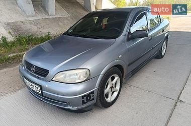Седан Opel Astra 2007 в Коростене