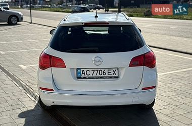 Универсал Opel Astra 2014 в Луцке