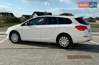 Универсал Opel Astra 2014 в Луцке