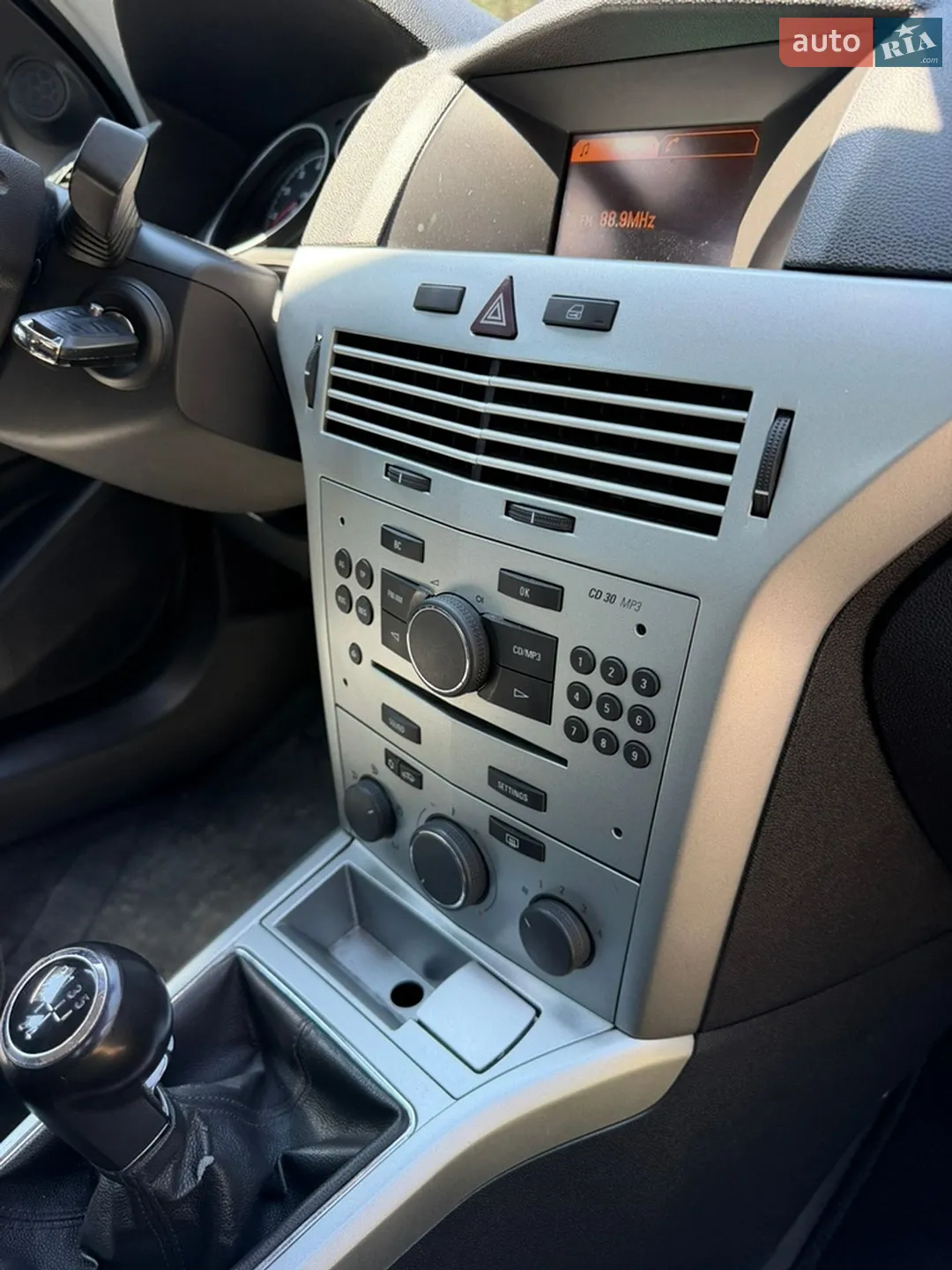 2010 Opel Astra - мініатюра 14