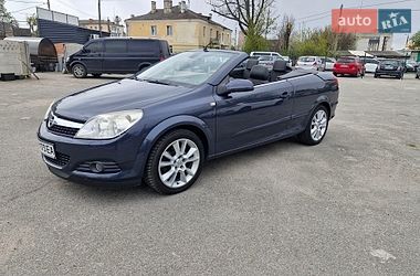 Кабріолет Opel Astra 2007 в Житомирі