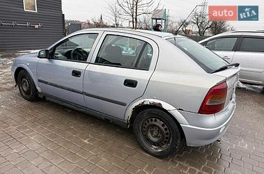 Хэтчбек Opel Astra 2002 в Одессе