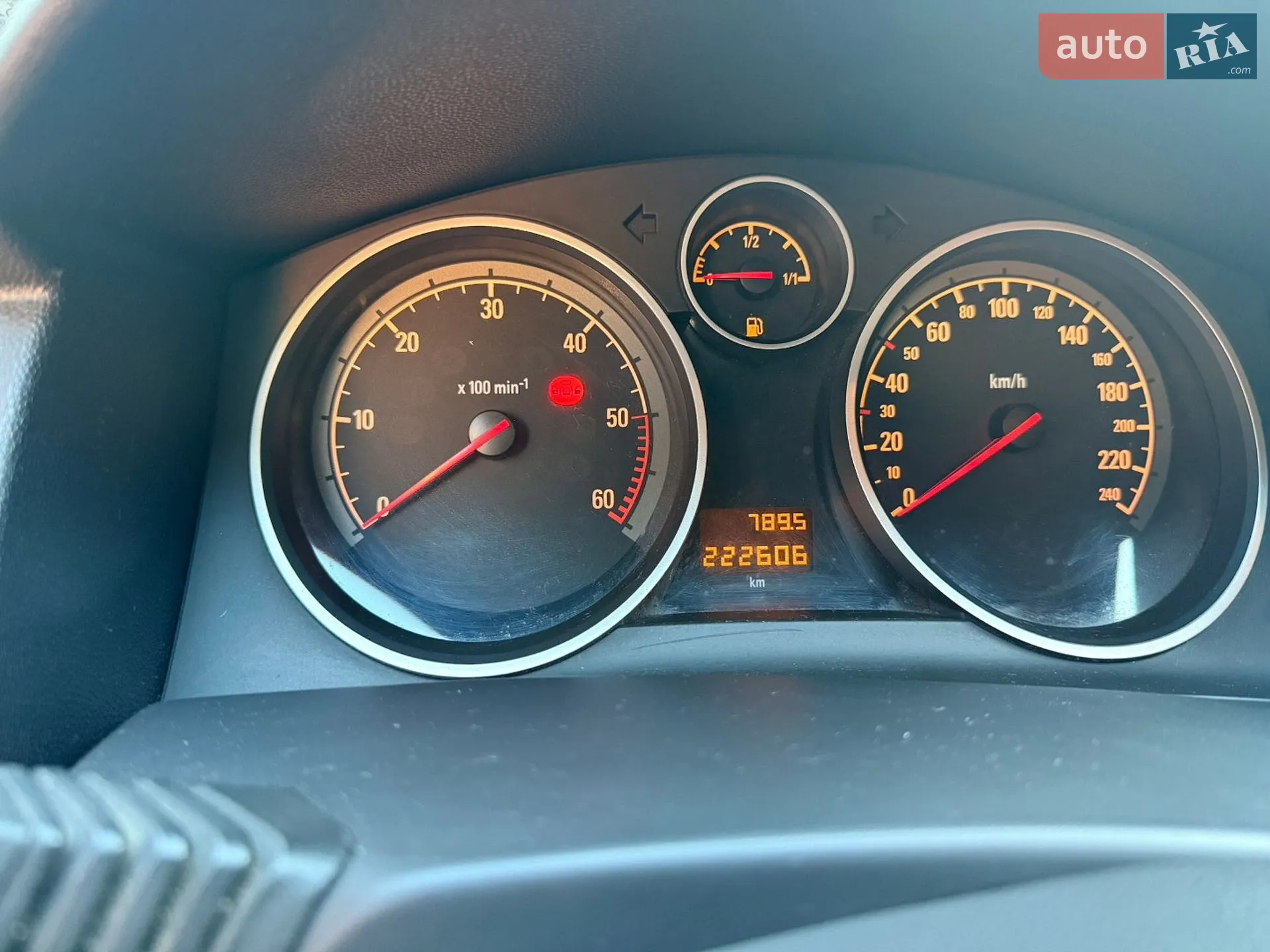 2010 Opel Astra - мініатюра 12